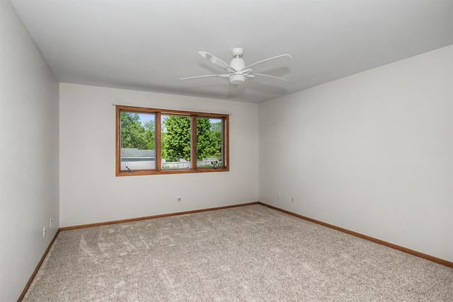 3201 Polaris Drive, Ames, IA 50010