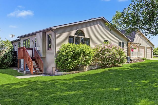 3201 Polaris Drive, Ames, IA 50010
