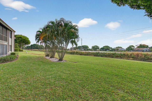 5771 Fairway Park Court 205, Boynton Beach, FL 33437