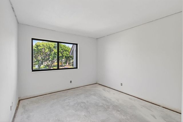 5771 Fairway Park Court 205, Boynton Beach, FL 33437