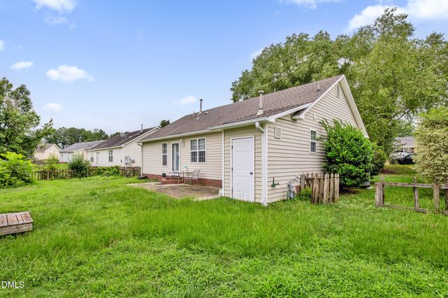 632 Waterford Drive, Clayton, NC 27520