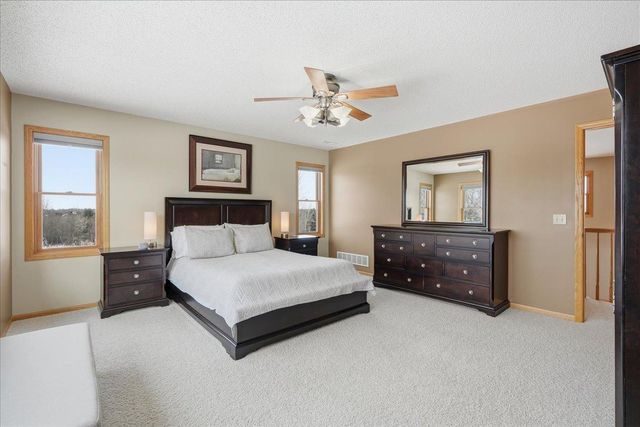 1654 Waters Edge Drive, New Richmond, WI 54017