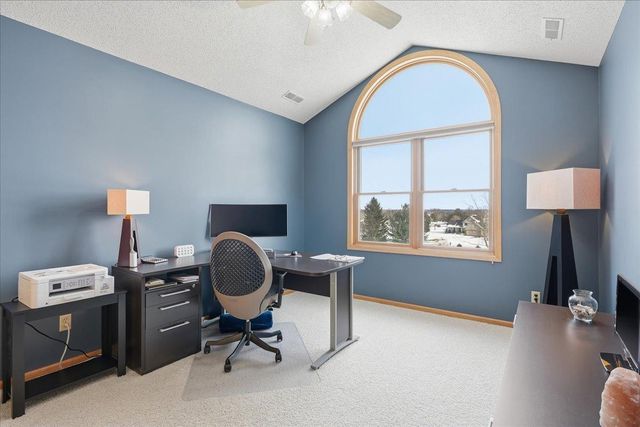 1654 Waters Edge Drive, New Richmond, WI 54017