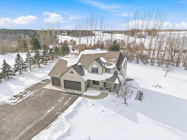 1654 Waters Edge Drive, New Richmond, WI 54017