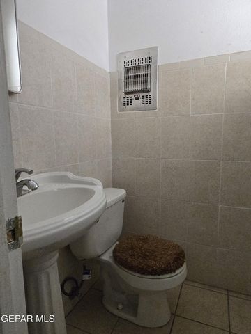 7729 BROADWAY Drive, El Paso, TX 79915