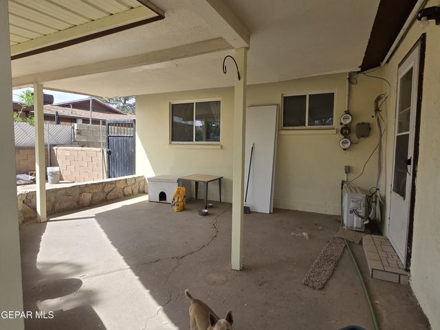 7729 BROADWAY Drive, El Paso, TX 79915