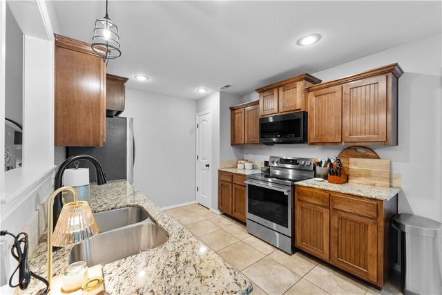 714 Woodland Street, Centerton, AR 72719