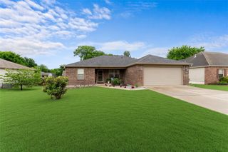 714 Woodland Street, Centerton, AR 72719