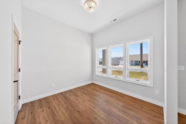 385 N WILSON STREET, Kimberly, WI 54136