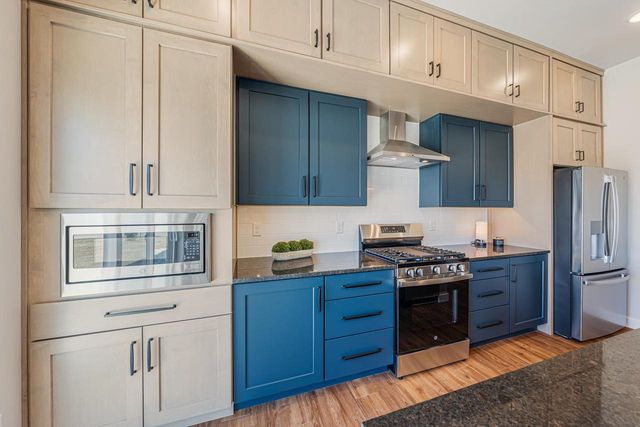 385 N WILSON STREET, Kimberly, WI 54136