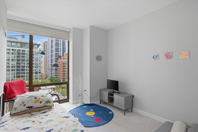 233 E 13th Street 909, Chicago, IL 60605