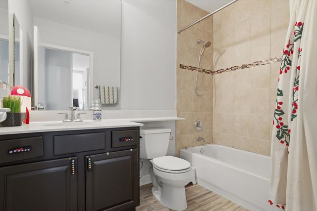 233 E 13th Street 909, Chicago, IL 60605