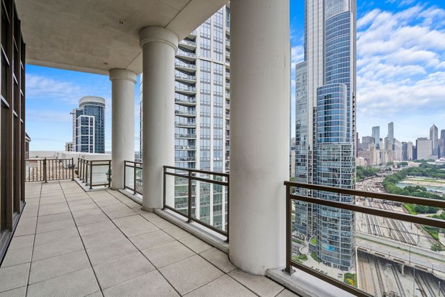 233 E 13th Street 909, Chicago, IL 60605