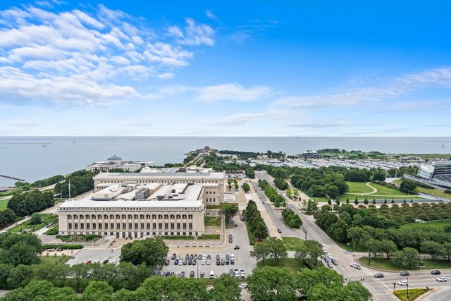 233 E 13th Street 909, Chicago, IL 60605