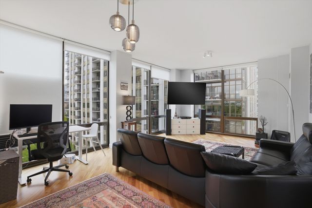 233 E 13th Street 909, Chicago, IL 60605
