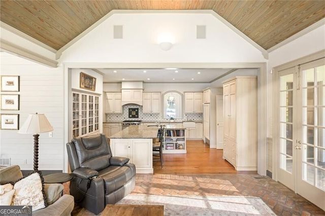 10180 Capps Ferry Road, Chattahoochee Hills, GA 30268