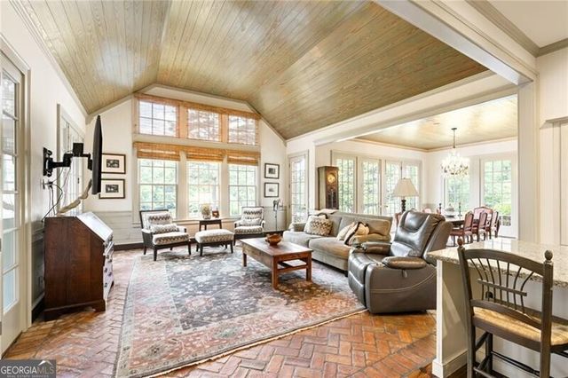 10180 Capps Ferry Road, Chattahoochee Hills, GA 30268