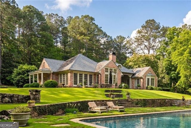 10180 Capps Ferry Road, Chattahoochee Hills, GA 30268