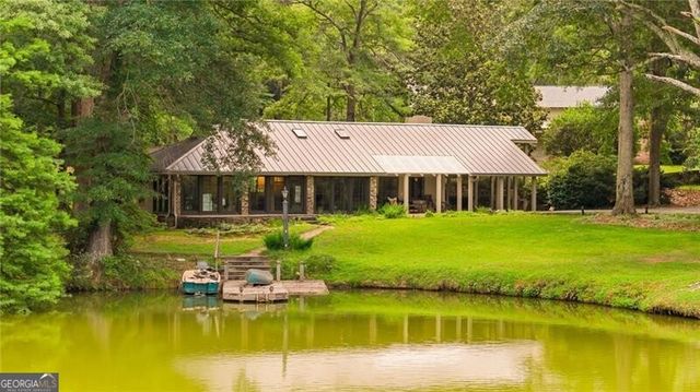 10180 Capps Ferry Road, Chattahoochee Hills, GA 30268
