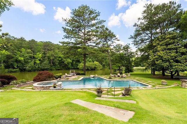 10180 Capps Ferry Road, Chattahoochee Hills, GA 30268