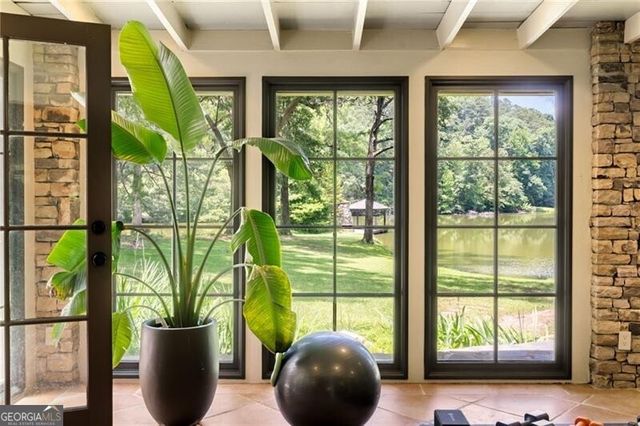 10180 Capps Ferry Road, Chattahoochee Hills, GA 30268