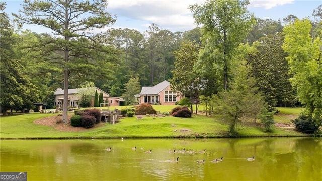 10180 Capps Ferry Road, Chattahoochee Hills, GA 30268