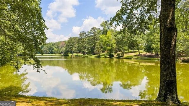 10180 Capps Ferry Road, Chattahoochee Hills, GA 30268