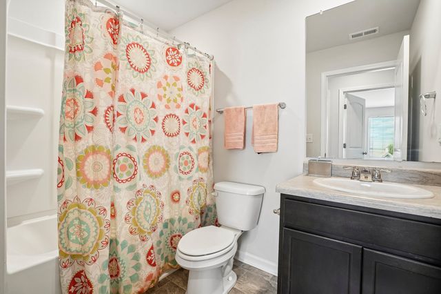 7005 Paisley Wood Dr, Antioch, TN 37013