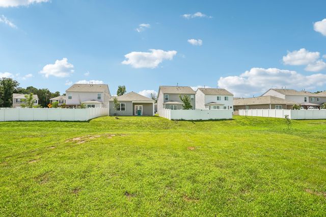 7005 Paisley Wood Dr, Antioch, TN 37013
