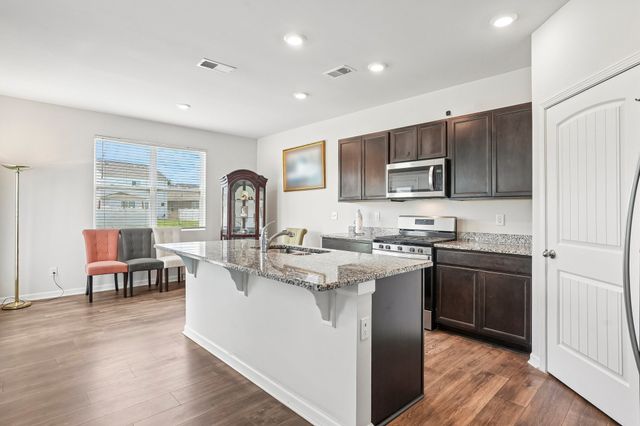 7005 Paisley Wood Dr, Antioch, TN 37013