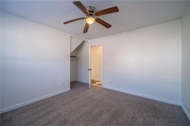 452 Crested View Drive, Loganville, GA 30052