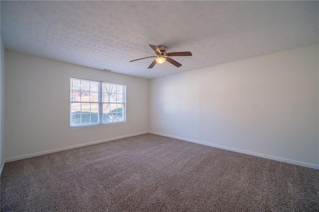 452 Crested View Drive, Loganville, GA 30052