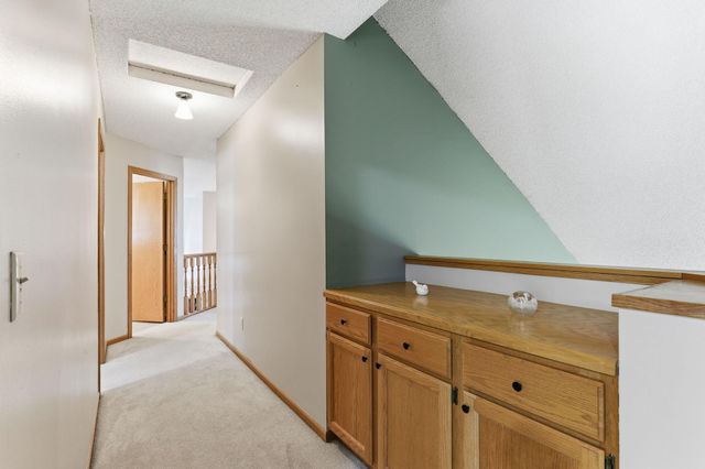 8777 Cottonwood Lane, Eden Prairie, MN 55347