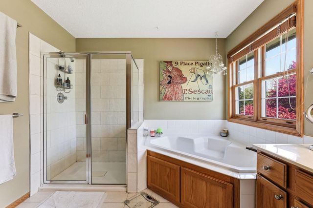 8777 Cottonwood Lane, Eden Prairie, MN 55347