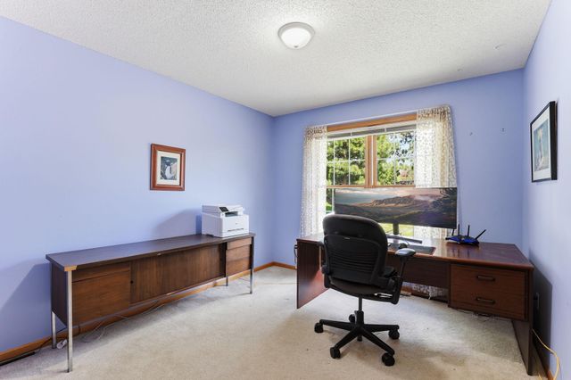 8777 Cottonwood Lane, Eden Prairie, MN 55347