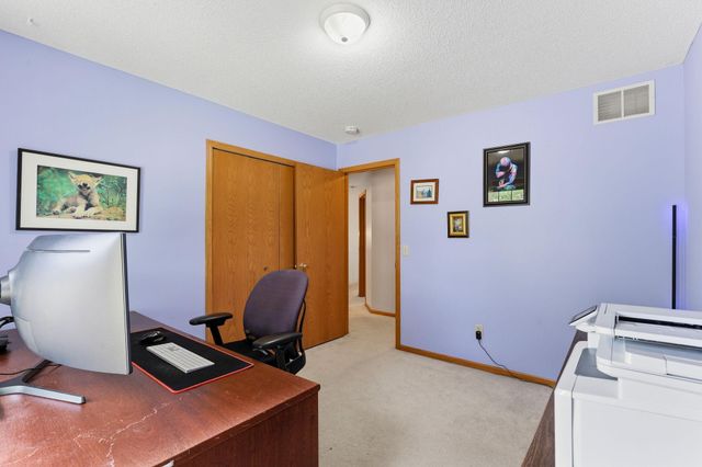 8777 Cottonwood Lane, Eden Prairie, MN 55347
