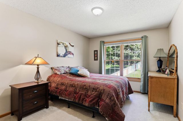 8777 Cottonwood Lane, Eden Prairie, MN 55347