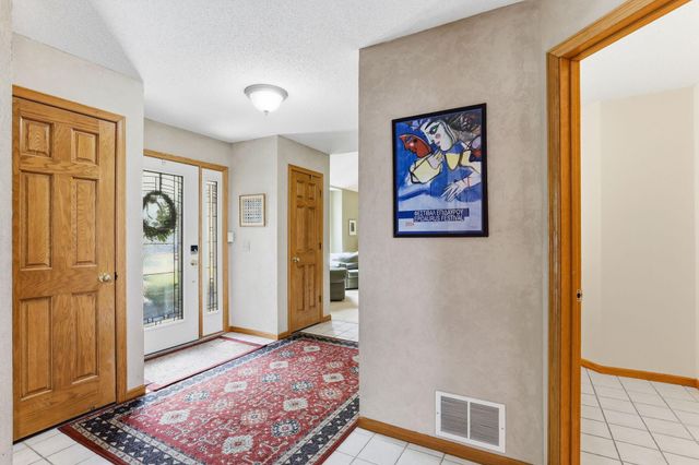 8777 Cottonwood Lane, Eden Prairie, MN 55347