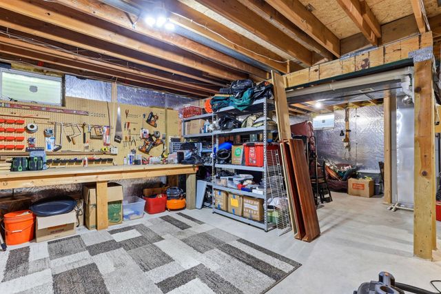 8777 Cottonwood Lane, Eden Prairie, MN 55347