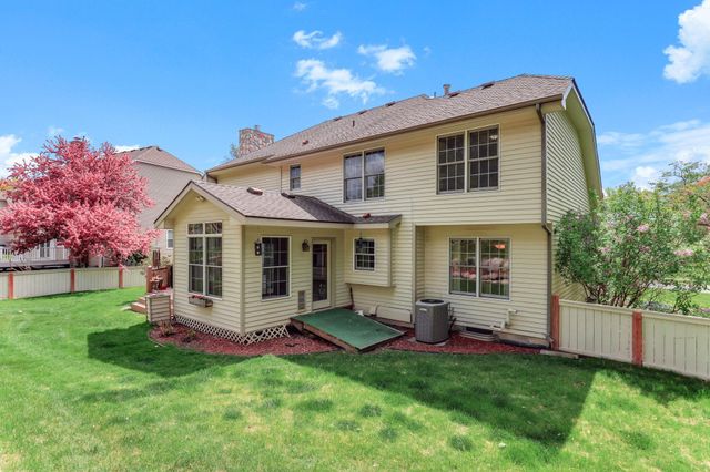 8777 Cottonwood Lane, Eden Prairie, MN 55347