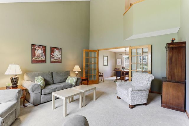 8777 Cottonwood Lane, Eden Prairie, MN 55347