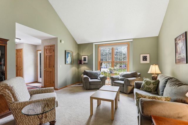8777 Cottonwood Lane, Eden Prairie, MN 55347