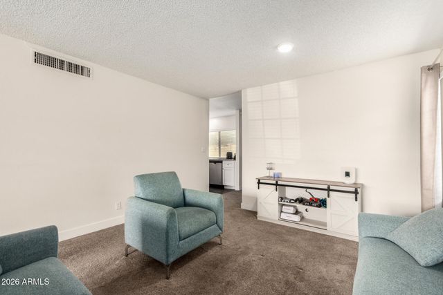 4942 W TOWNLEY Avenue, Glendale, AZ 85302