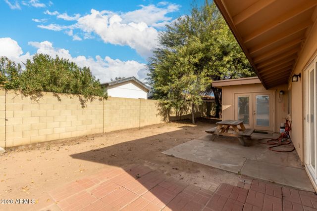 4942 W TOWNLEY Avenue, Glendale, AZ 85302