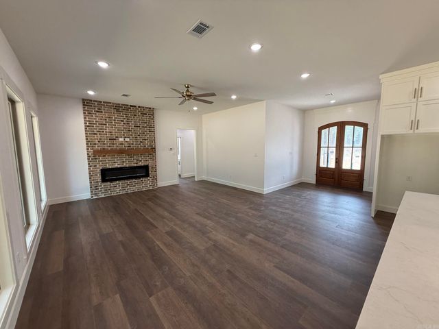 2 Grey Wolf Cove, Greenbrier, AR 72058