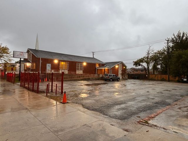 9322 S Halsted Street, Chicago, IL 60620