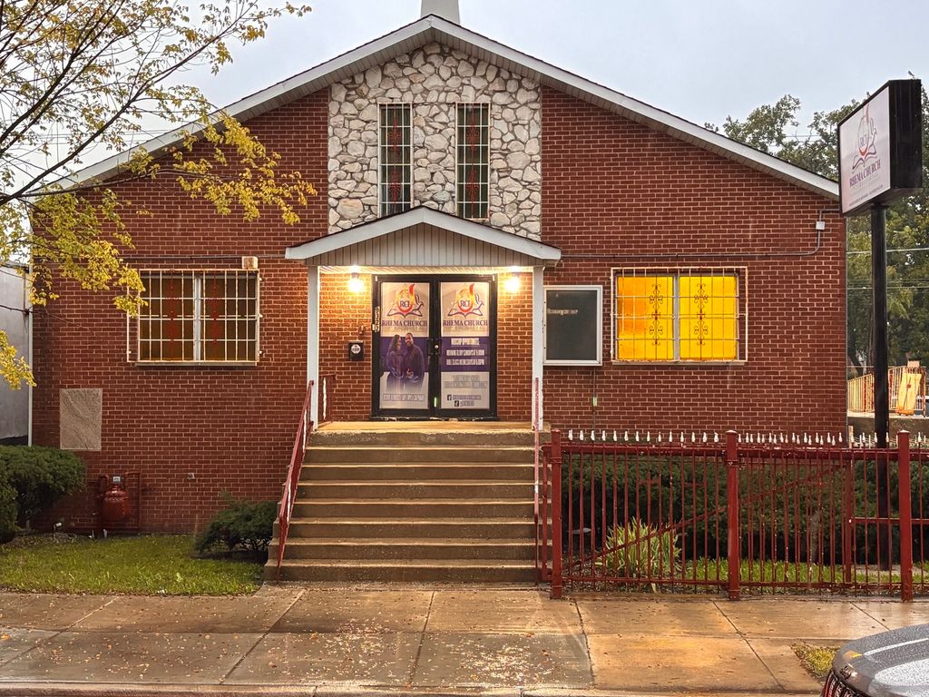 9322 S Halsted Street, Chicago, IL 60620