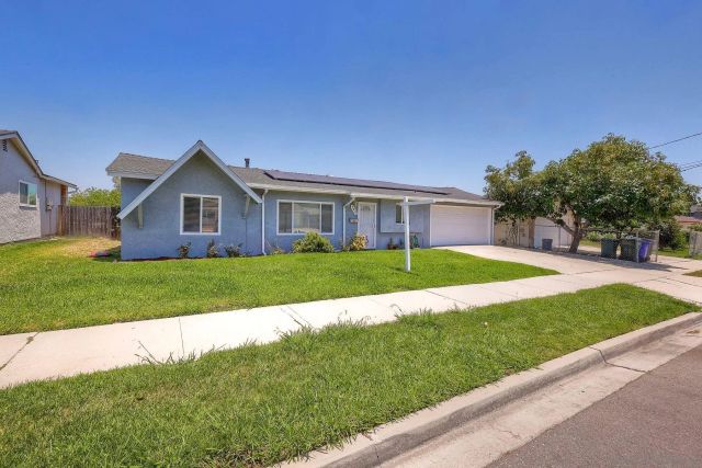 723 Osage St, Spring Valley, CA 91977