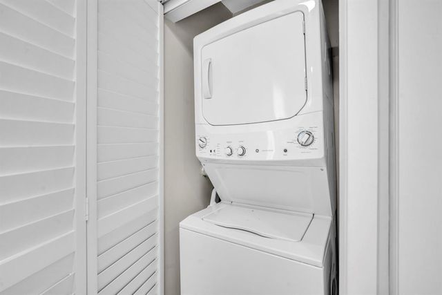 3571 Magellan Circle 343-4, Aventura, FL 33180