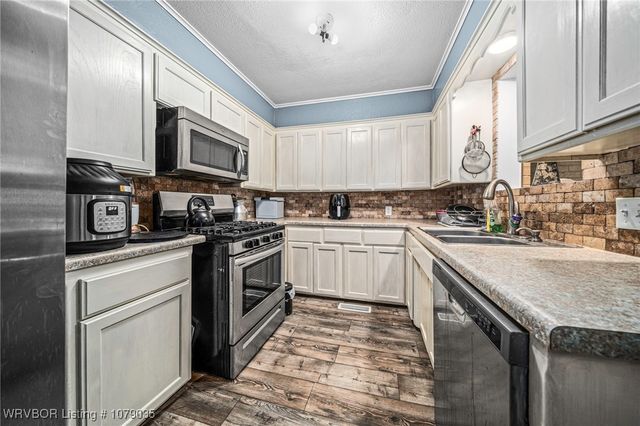 6820 S 7th Street, Fort Smith, AR 72908